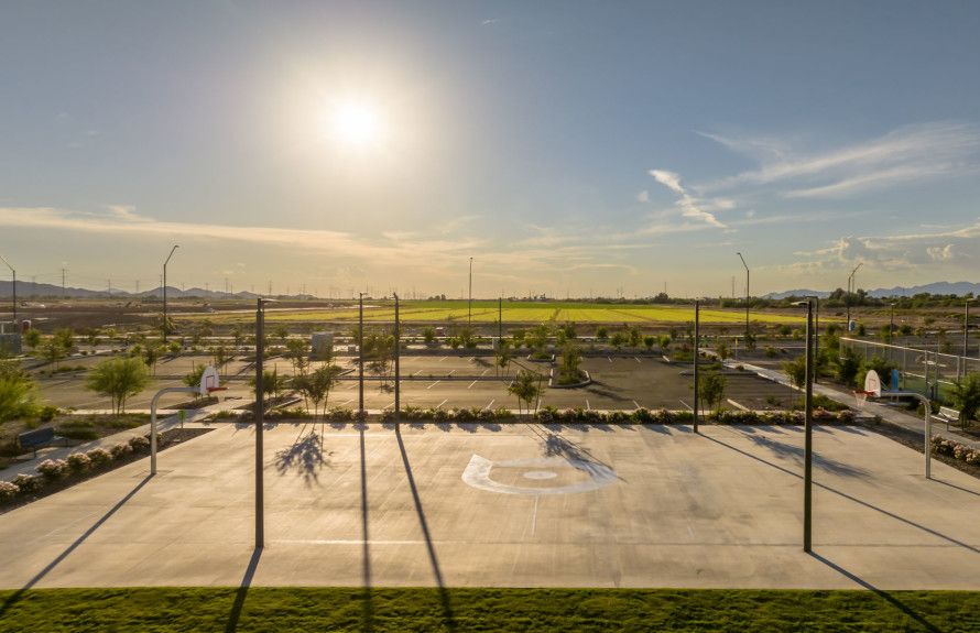 Alamar Community Amenities