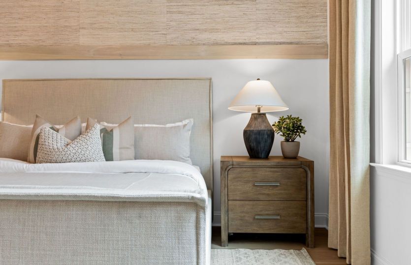 Owner's Suite, Model Representation