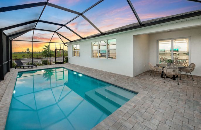 Screened-In Pools