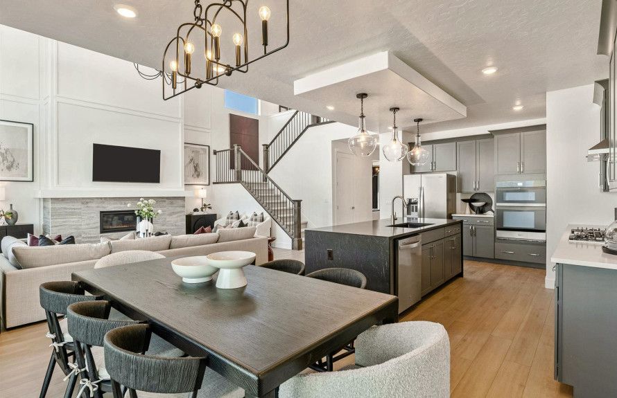 Open Gathering Rooms