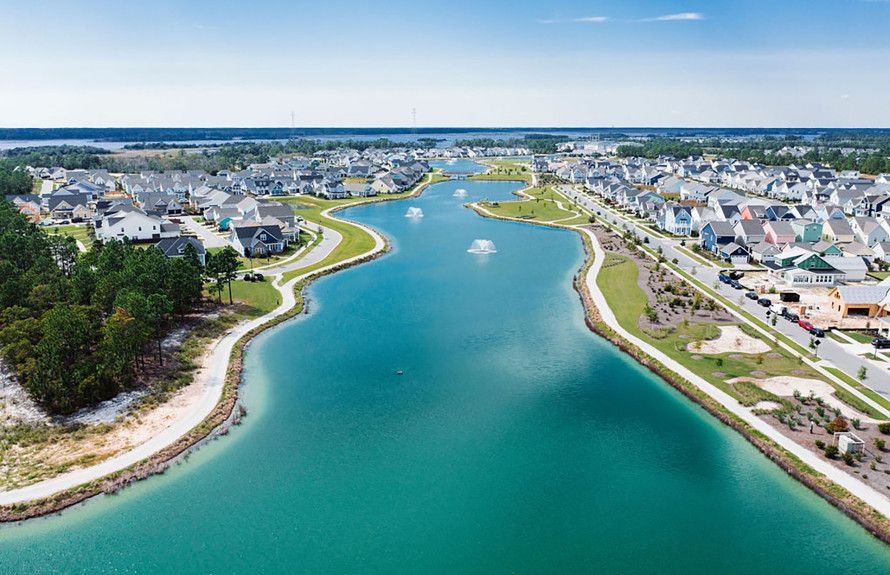 Scenic 38-acre lake