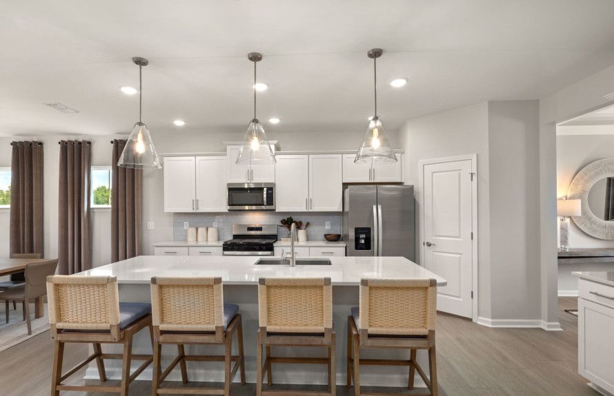 Kitchens with Large Islands