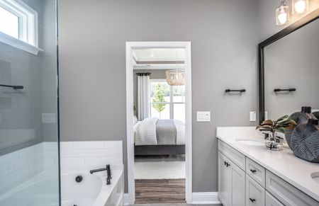 Stunning Owner's Bathrooms