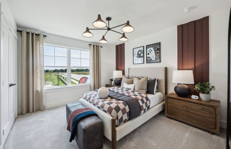 Spacious secondary rooms