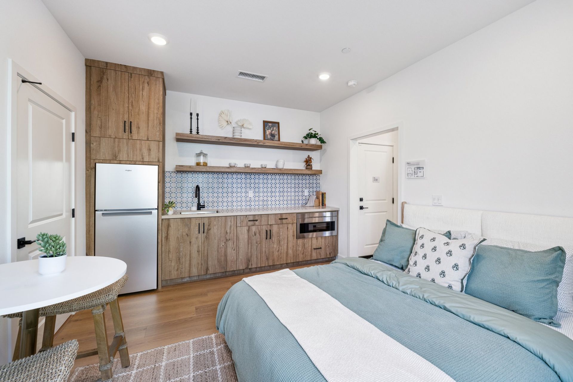 Model home junior primary suite