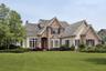 casa en R & J Custom Home Builders por R & J Custom Home Builders
