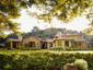 casa en RJ Dailey Construction Co. por R. J. Dailey Construction Co.