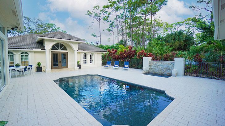 Pool / Courtyard