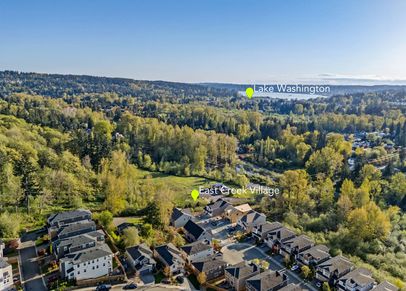 East Creek Village in Kenmore - quiet location on a non-thru street, surrounded by open space