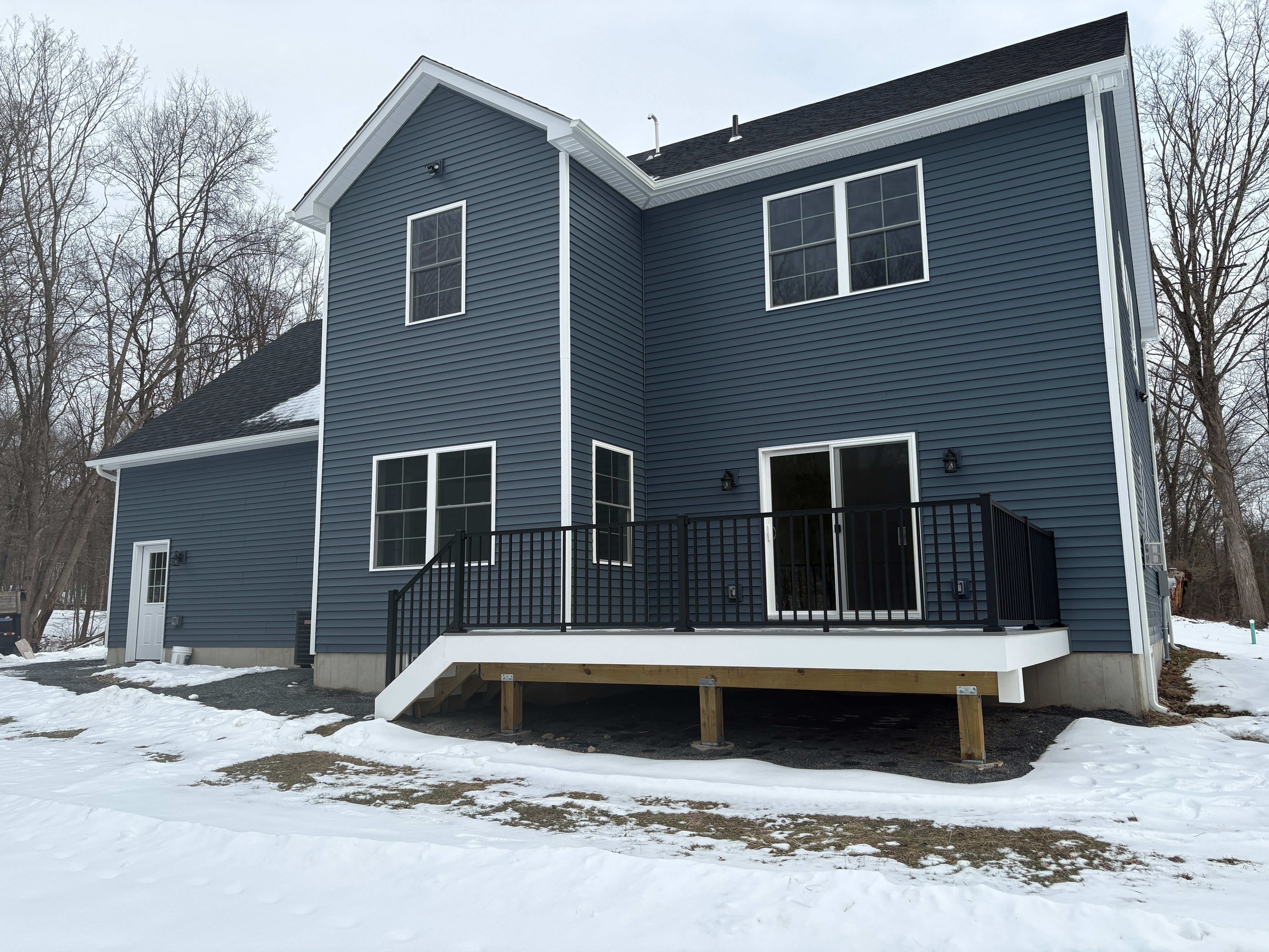 195 Mulford Road (Realty Community Floor Plan)