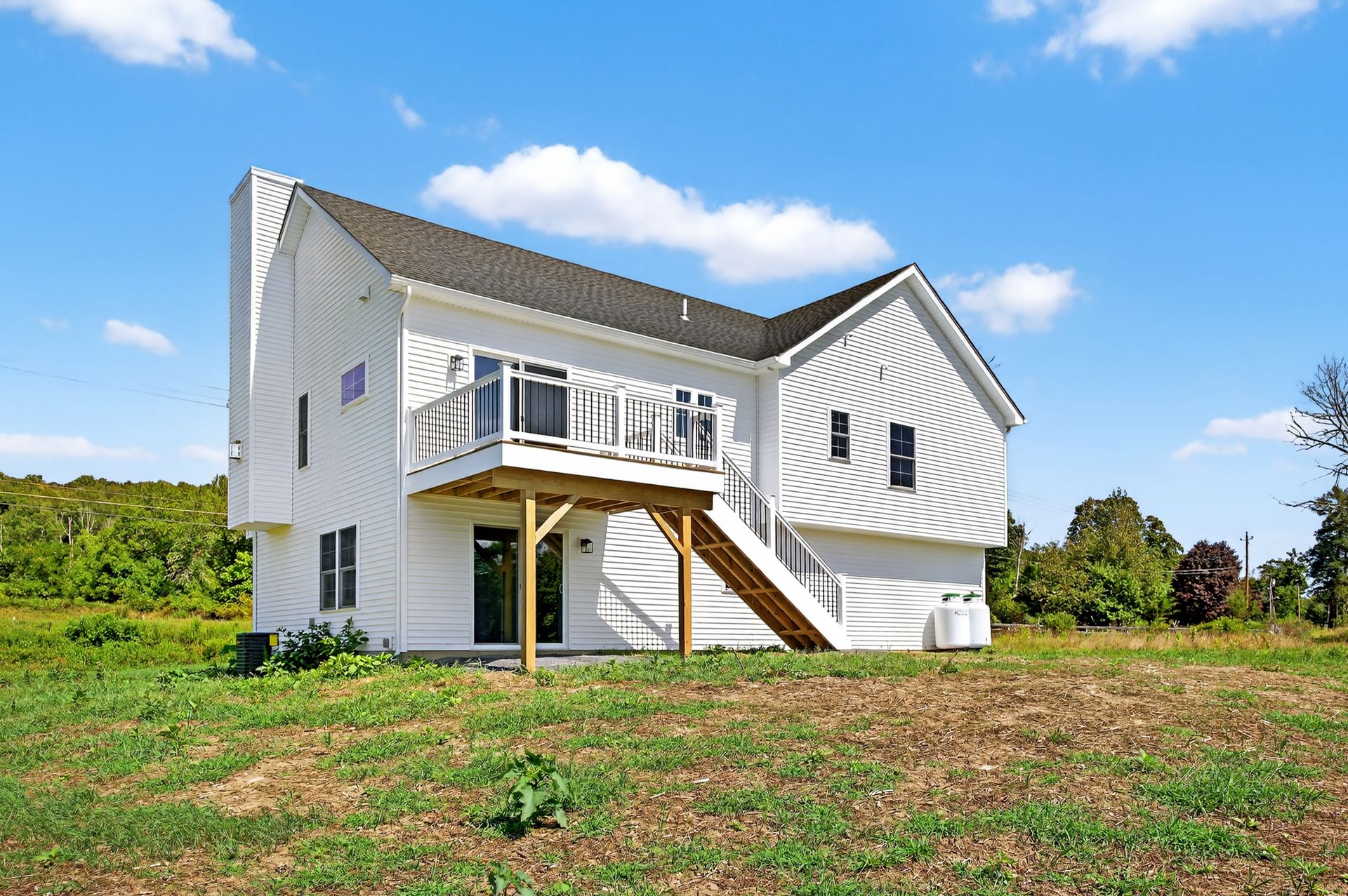 Photos highlight recent build. Options to personalize are available. 
