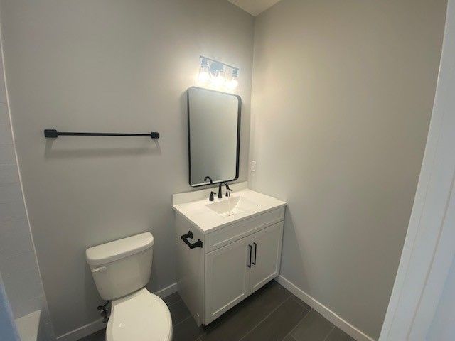 Photo highlights recent build. Options to personalize are available. 