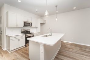 2713 New Pineola Road (Jasmine)