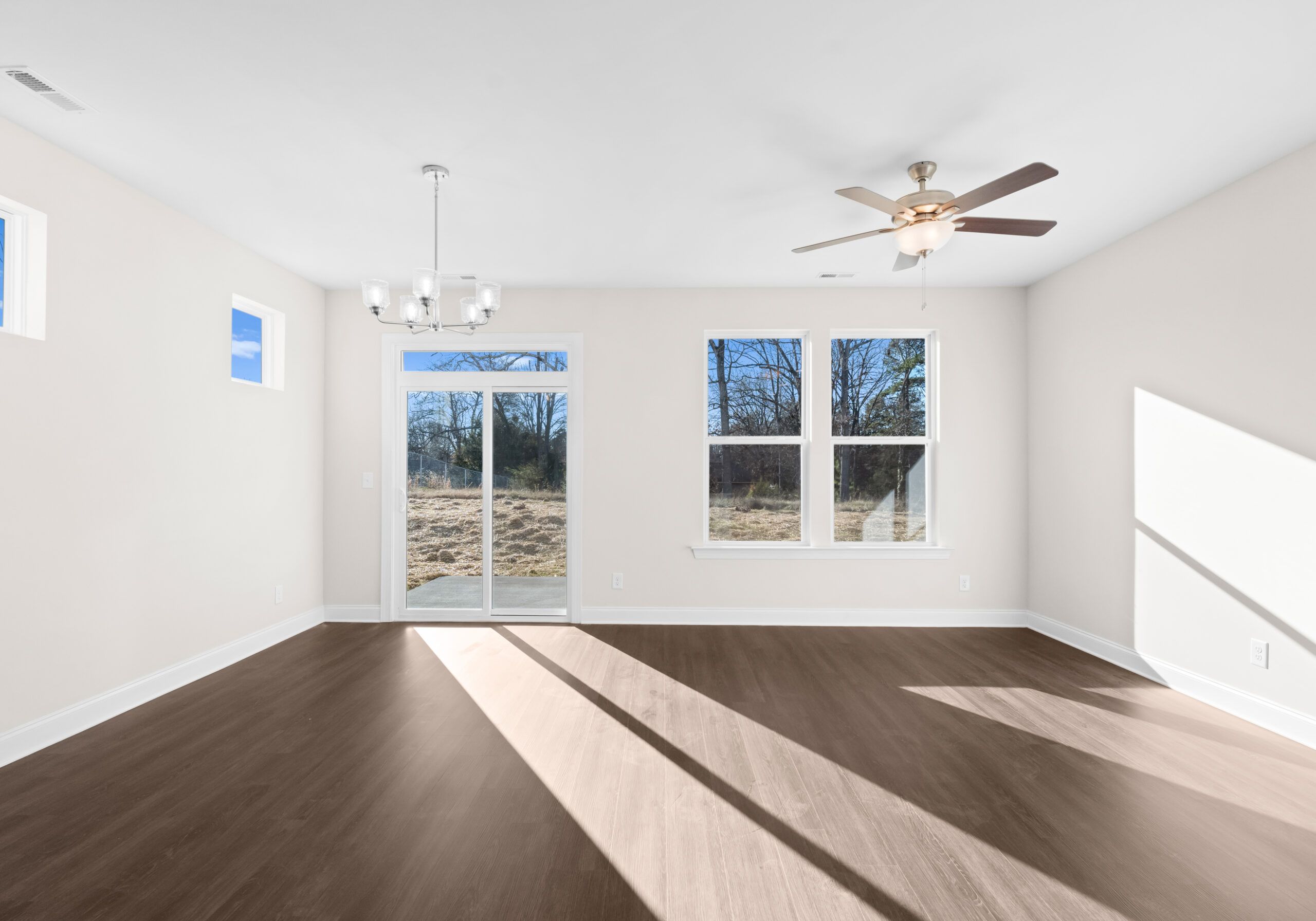 casa en Cedars at Boswell por Red Cedar Homes