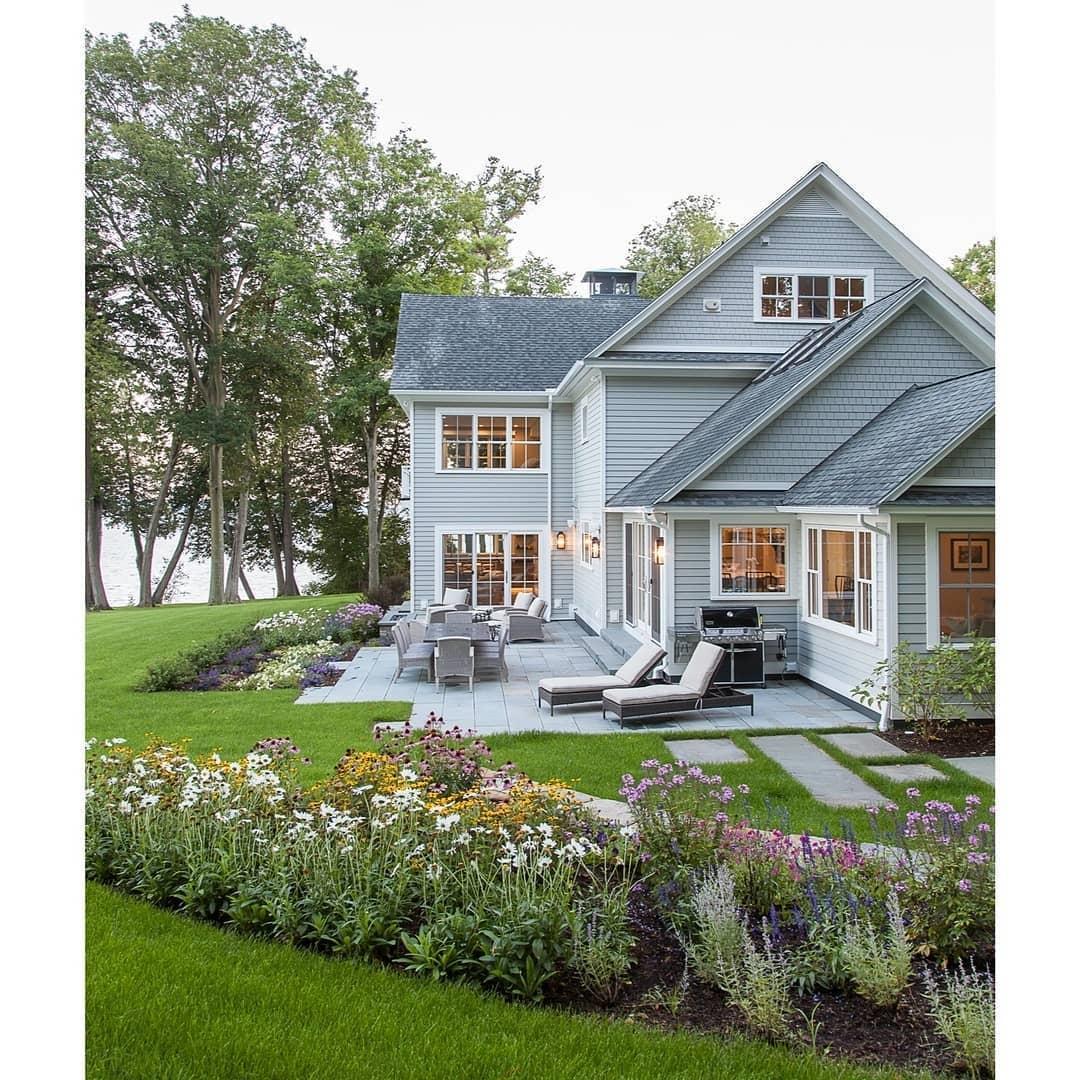 Red House Inc. por Red House Inc. en Burlington Vermont