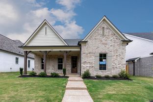 Williams Ridge 55+ por Regency Homebuilders en Memphis Mississippi