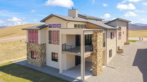 5741 Doc Bar Circle (Custom)