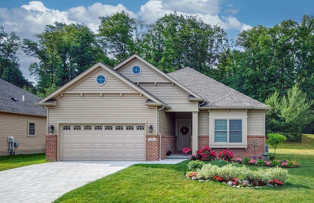 casa en Mystic Ridge por Renaud-Peck