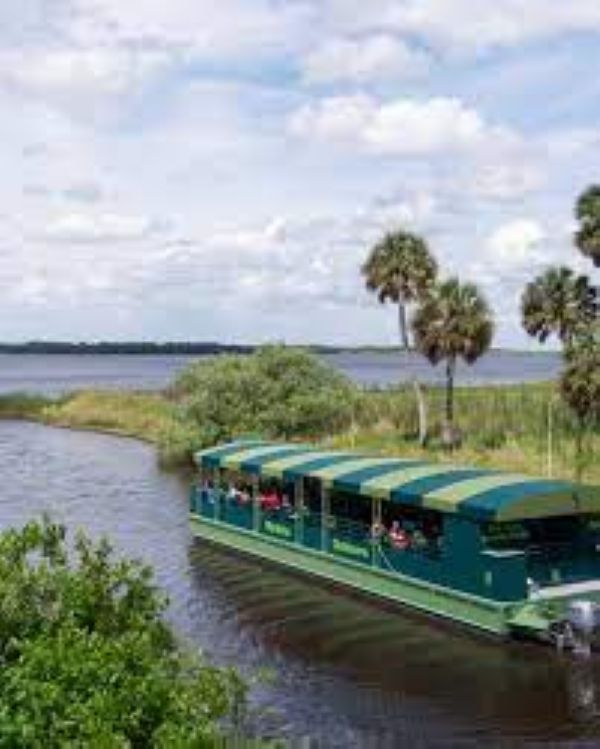 Boating on canals and rivers