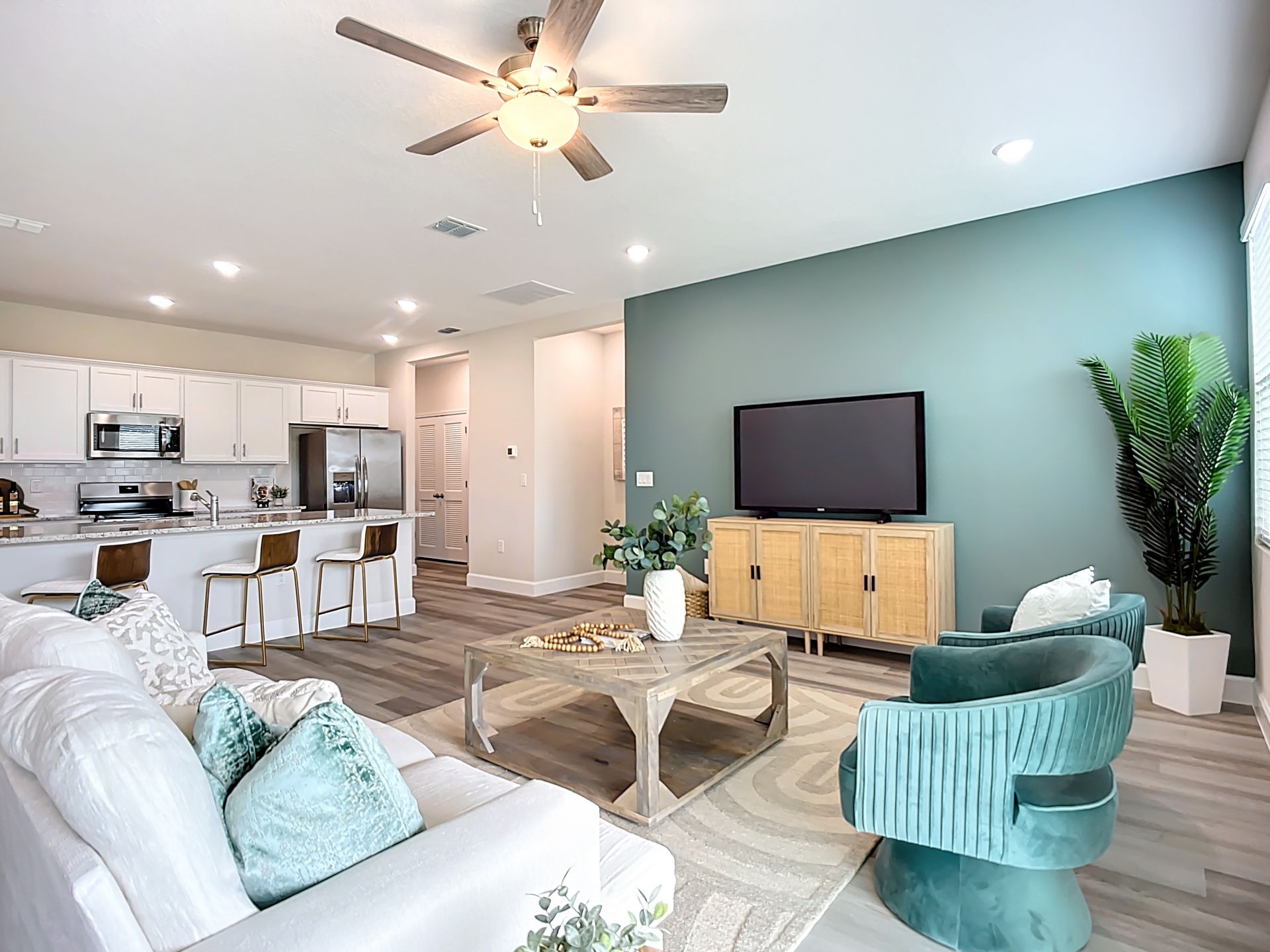 Acosta Living Room