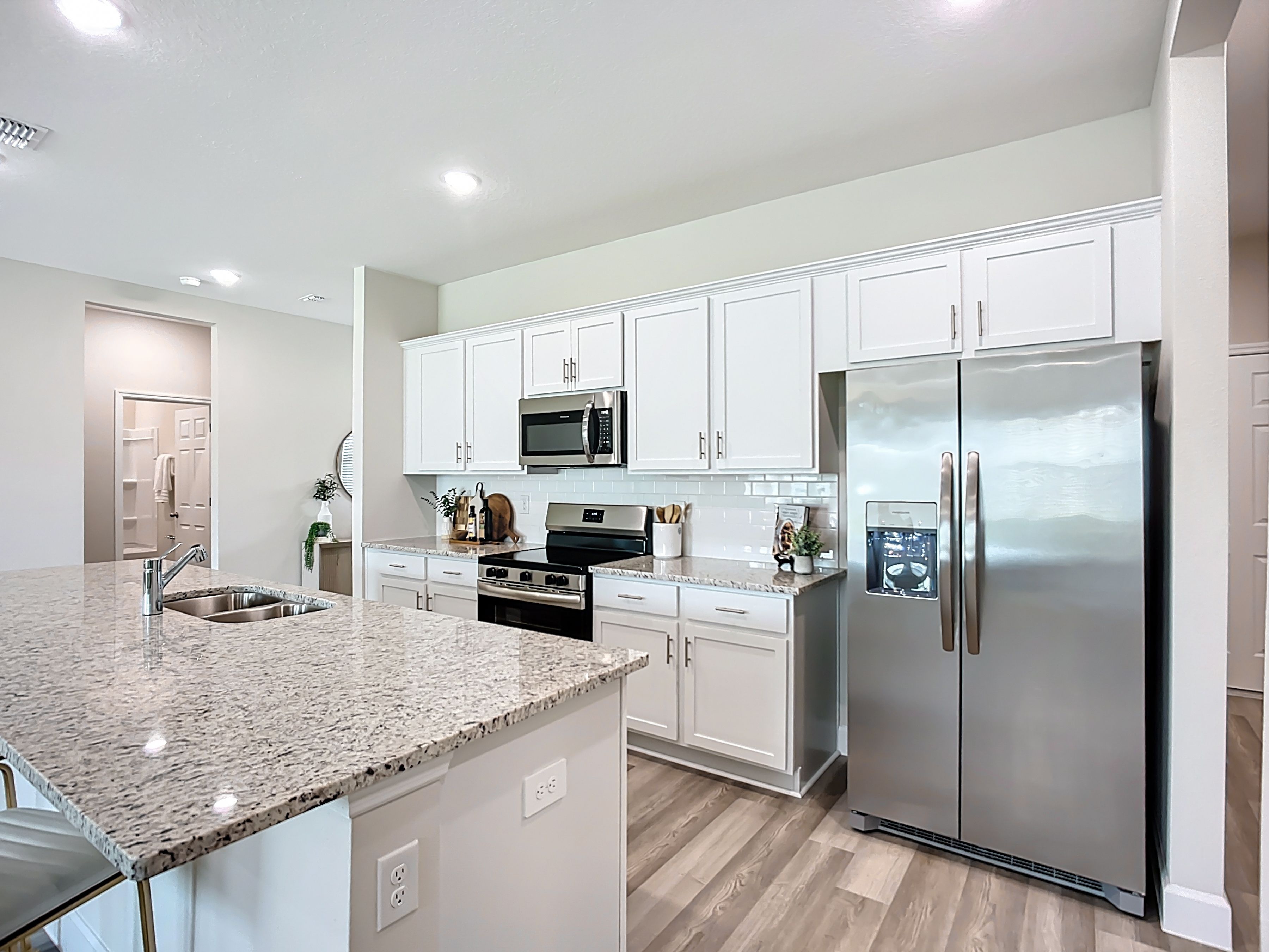 Shaker Style cabinets and granite counters