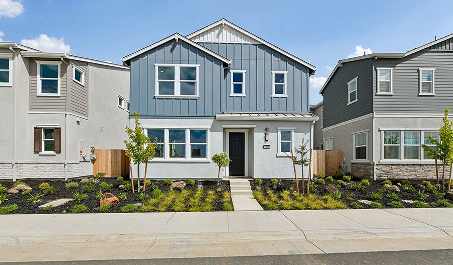 8345 Eleodoro Way (Tulare)