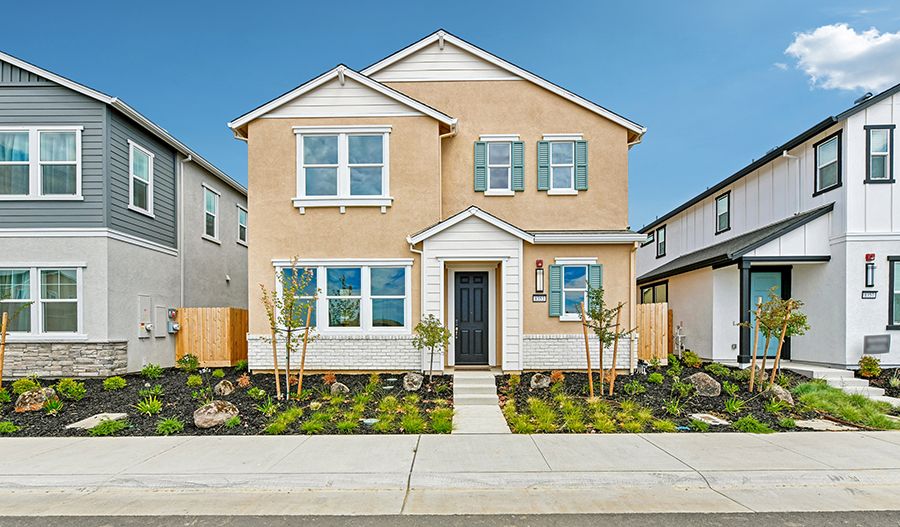 8353 Eleodoro Way (Tulare)