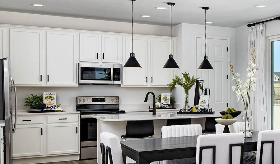 casa en Sunrise at Homestead por Richmond American Homes