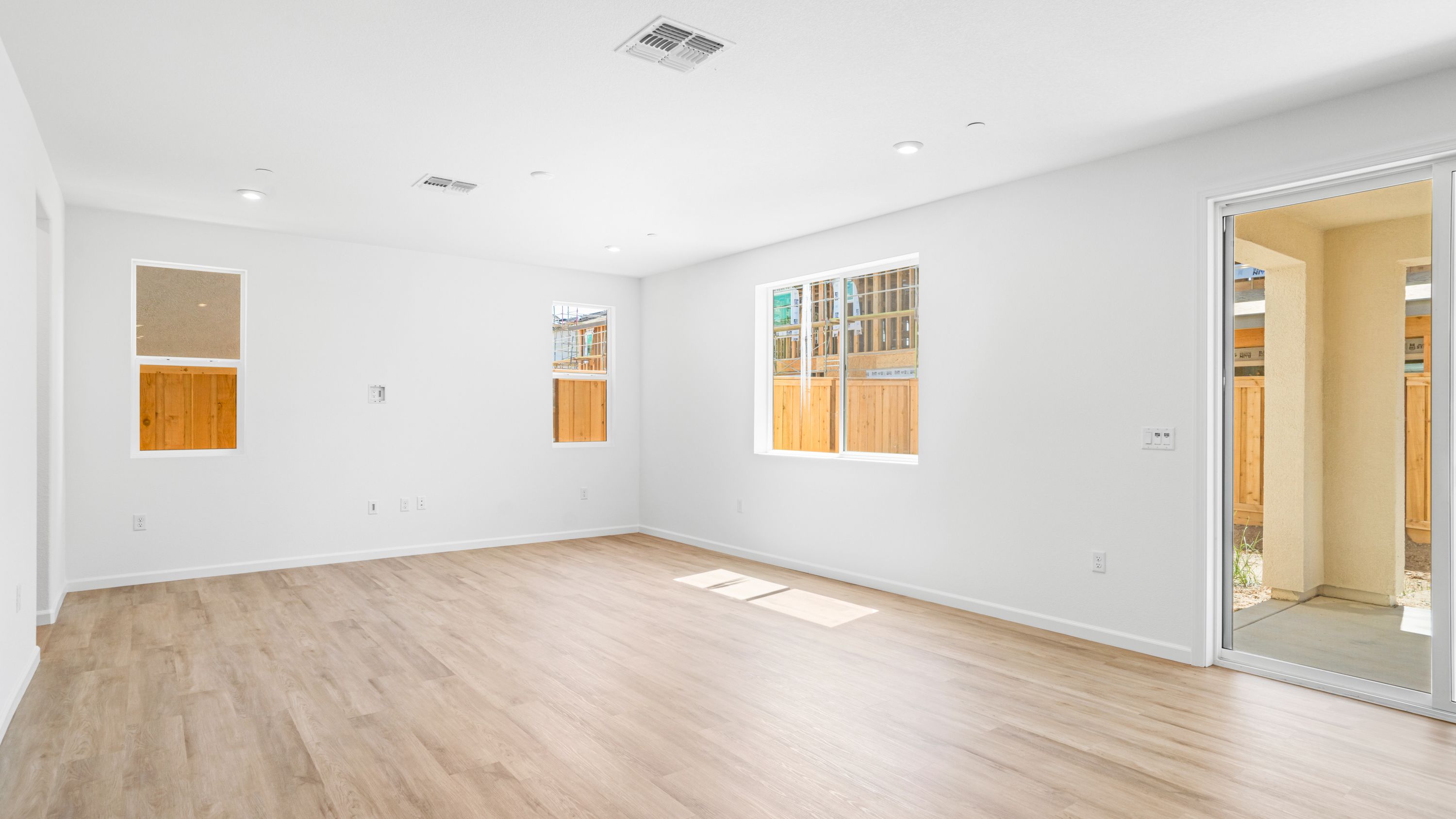 4040 Molten Creek Way (Pearl)