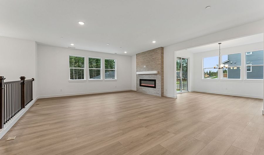 15706 210th Avenue East (Oscar)