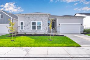 243 E Polaris Drive (Pinecrest)