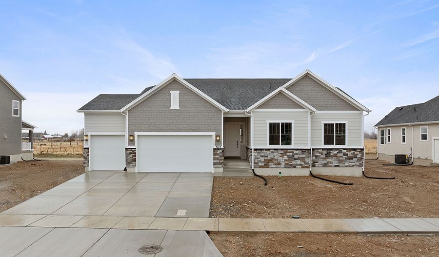 Daniel II - Canyon View Meadows: Spanish Fork, Utah - Richmond American Homes