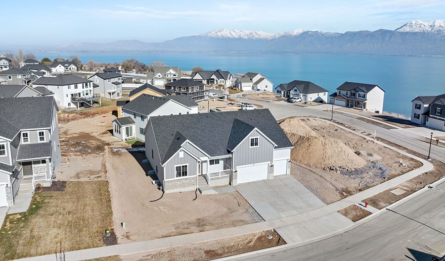 144 E. Heron Hills Avenue (Helena)