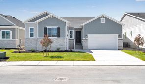 273 E Polaris Drive (Pinecrest)