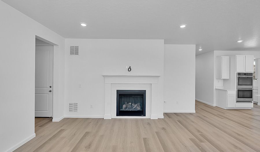 2041 E. Burger Street (Bedford)