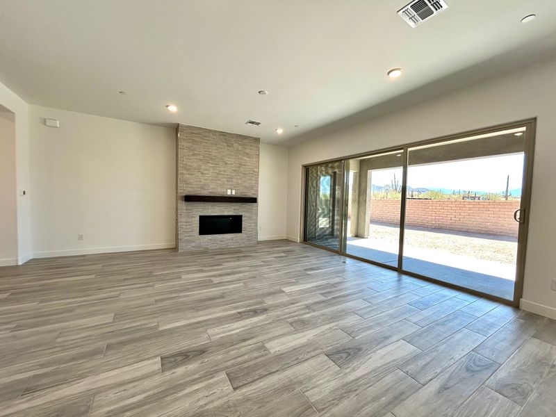 14490 N. Quail Brush Pass (Hanford)