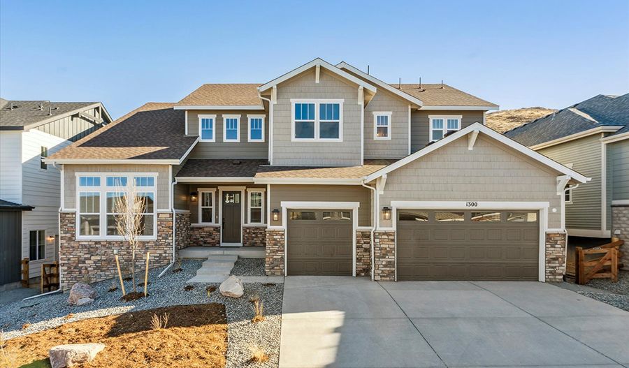 Harmon - Chateau at the Meadows: Castle Rock, Colorado - Richmond American Homes
