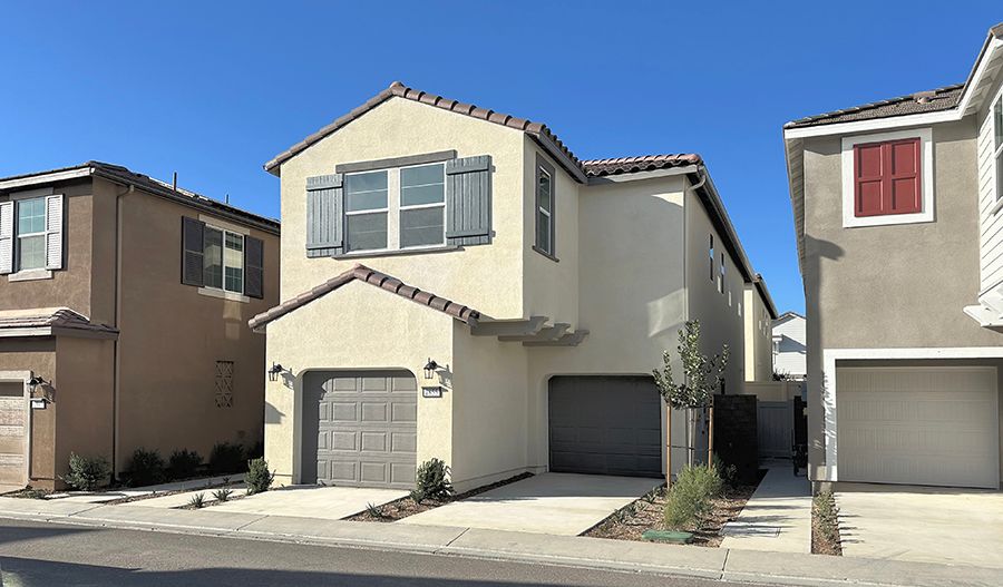 Leigh - Autumnwood at Harvest at Limoneira: Santa Paula, California - Richmond American Homes