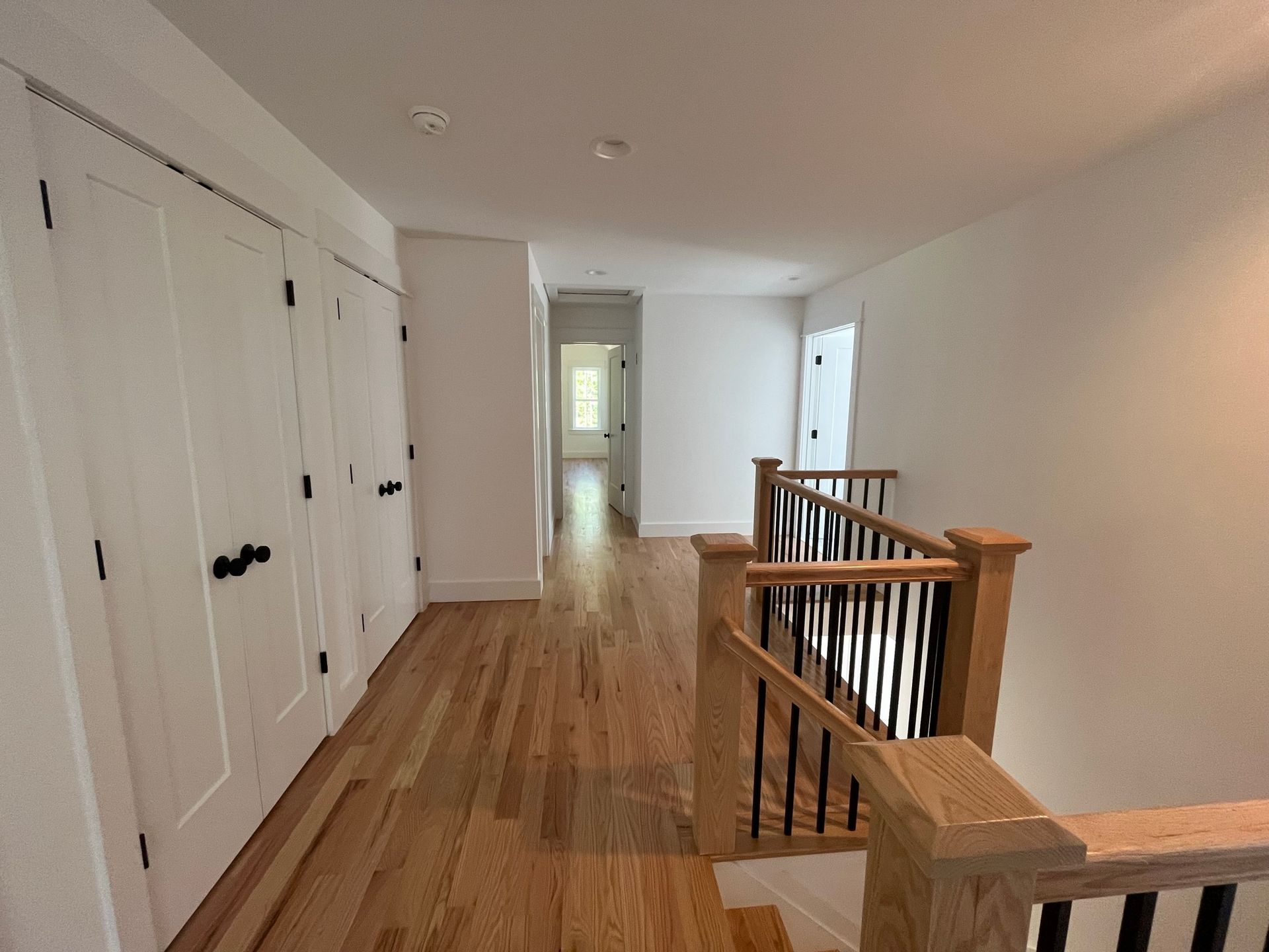 Photos highlight recent build. Options to personalize are available. 