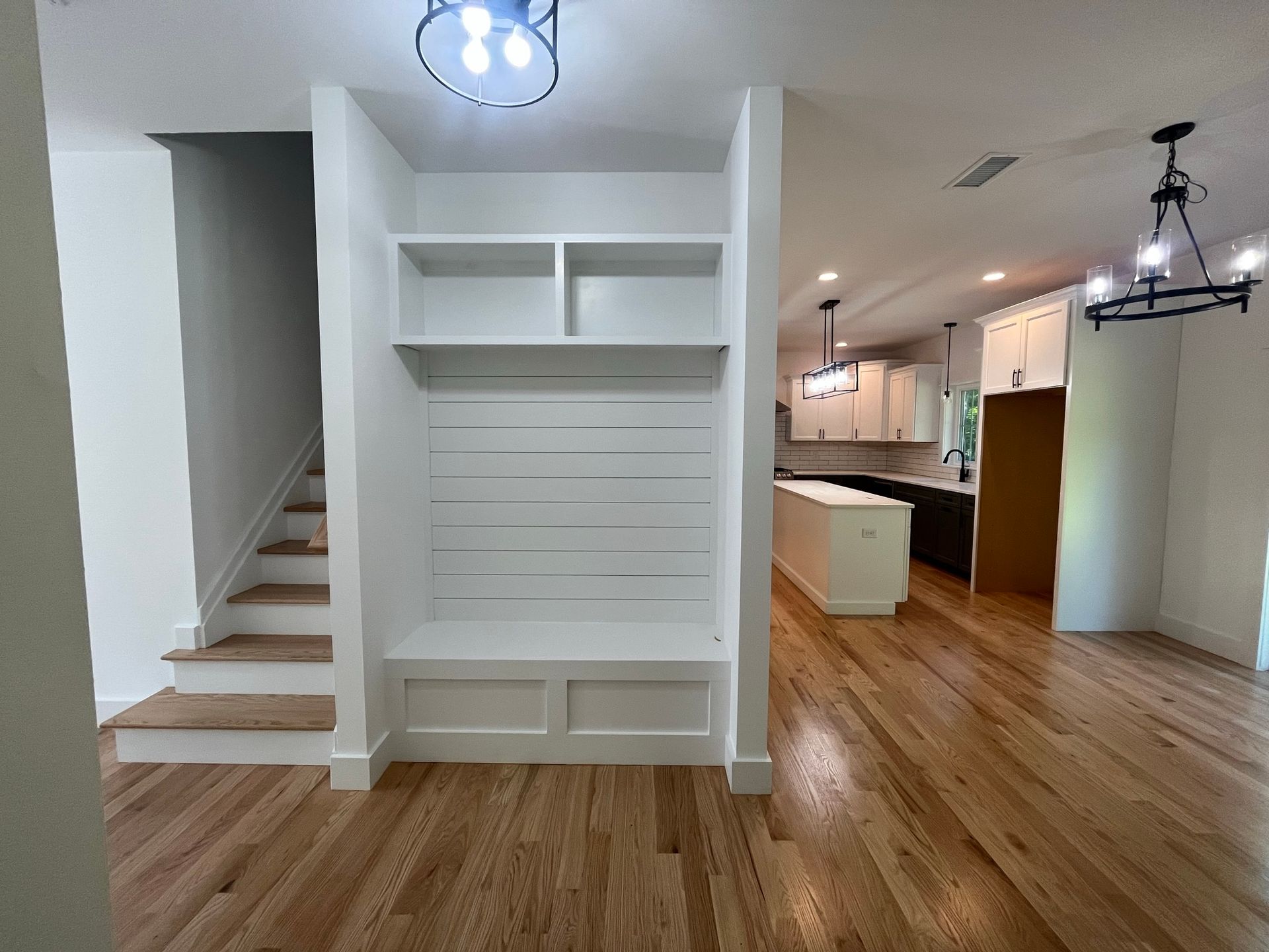 Photos highlight recent build. Options to personalize are available. 