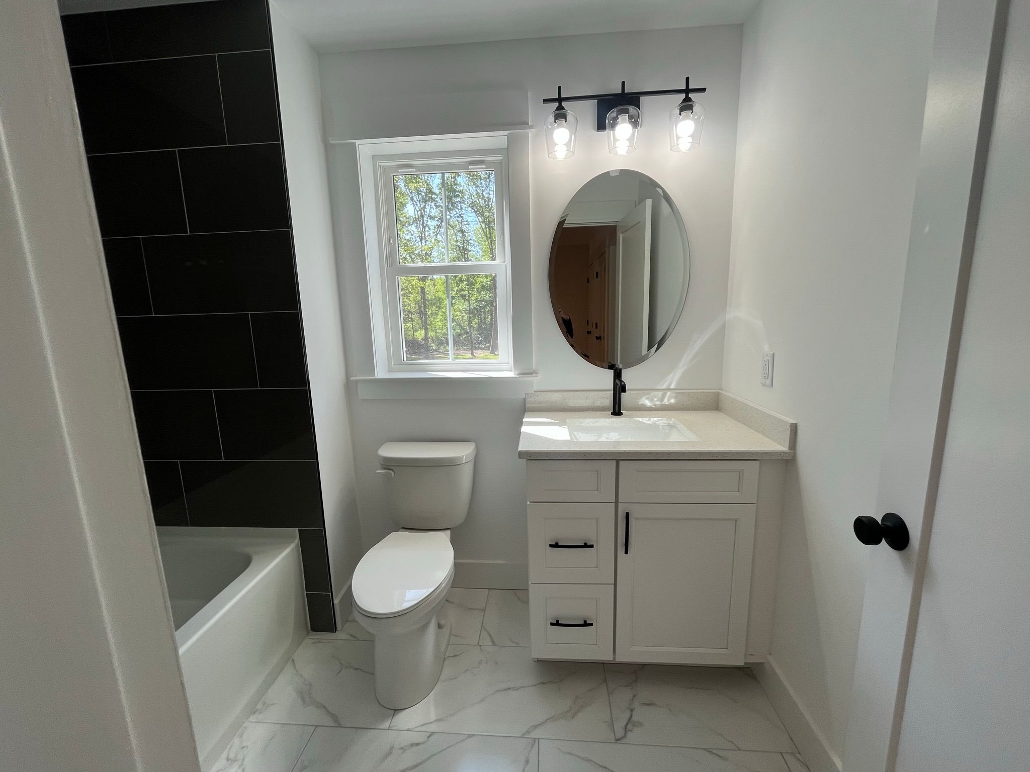 Photos highlight recent build. Options to personalize are available. 