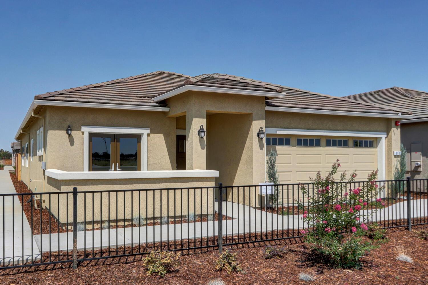 1165 Nicklaus Road. Galt, CA 95632