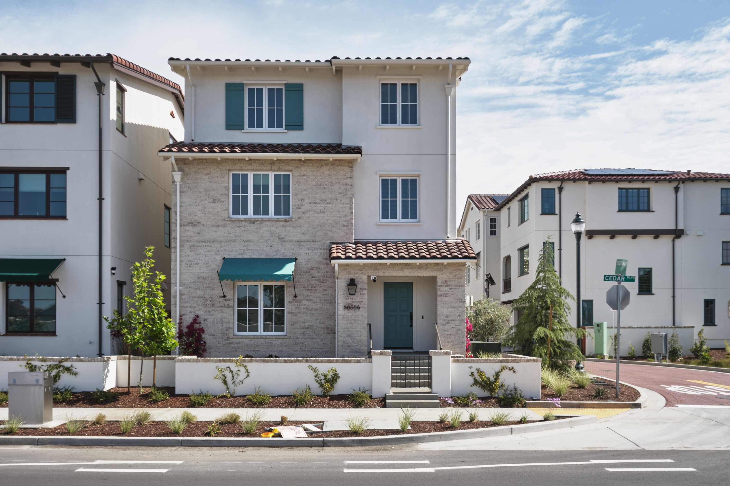 38456 Cedar Boulevard. Newark, CA 94560