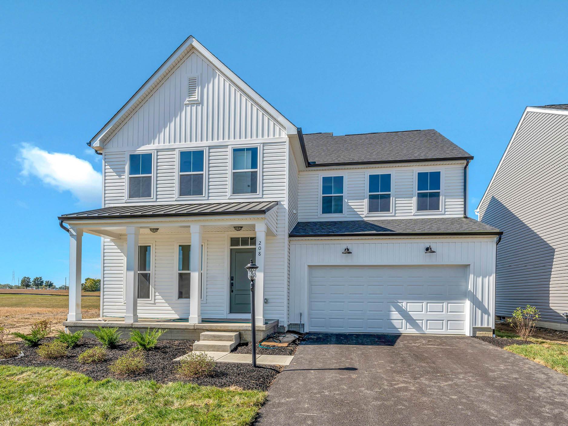 Ponds at Hazelton Crossing por Rockford Homes en Columbus Ohio