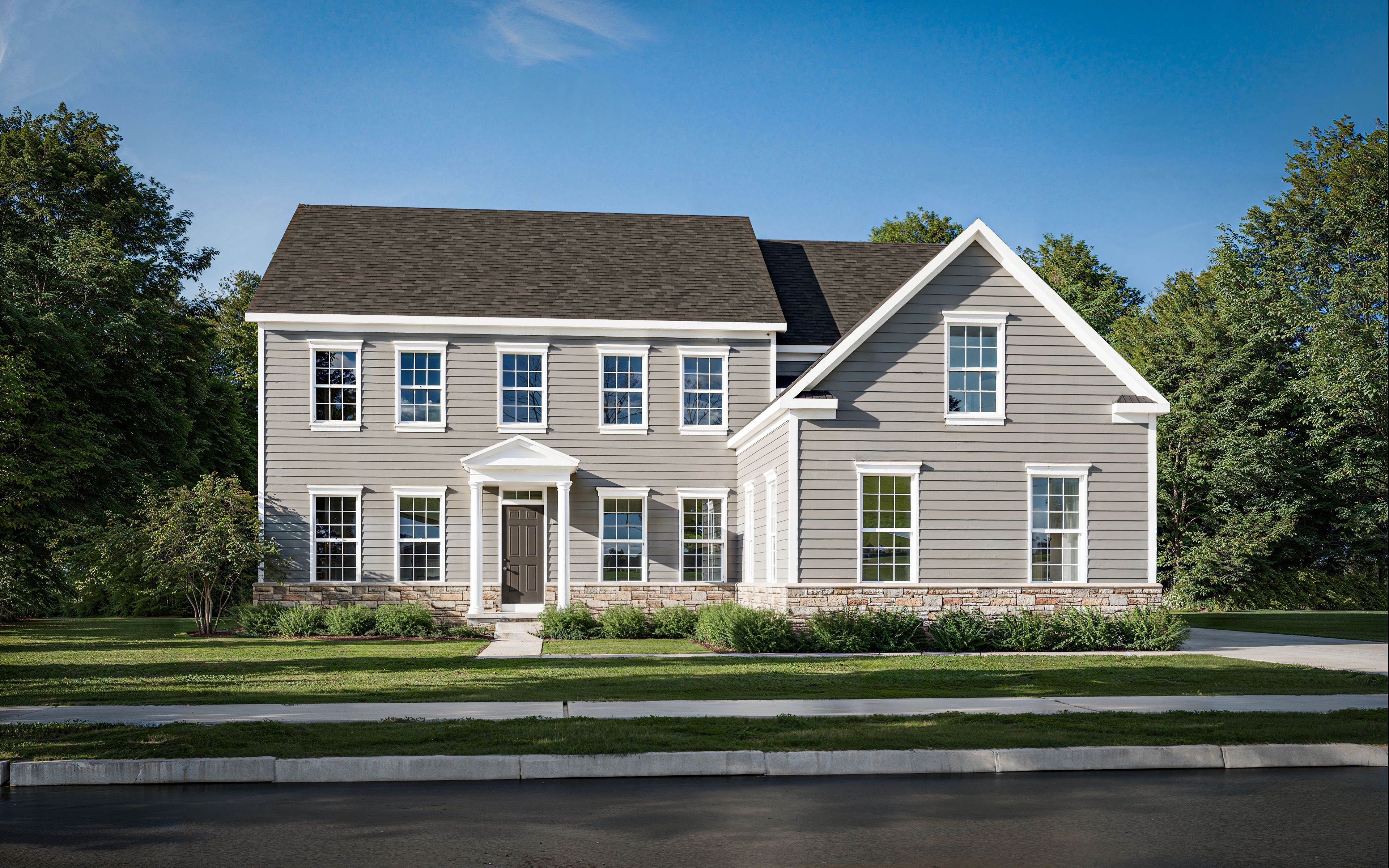 1813 Silverlawn Drive. Grove City, OH 43123