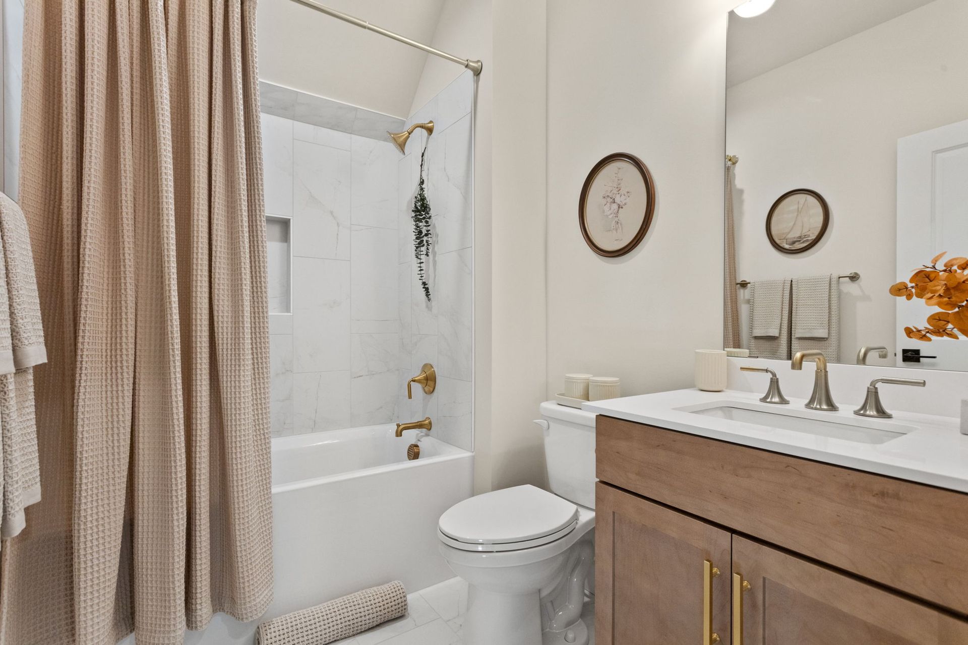 Baltic - Bathroom