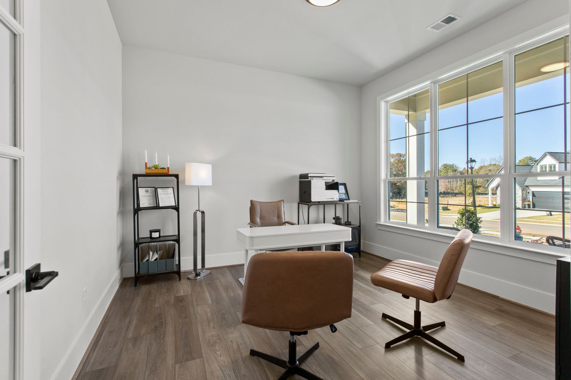 Aurora - Office