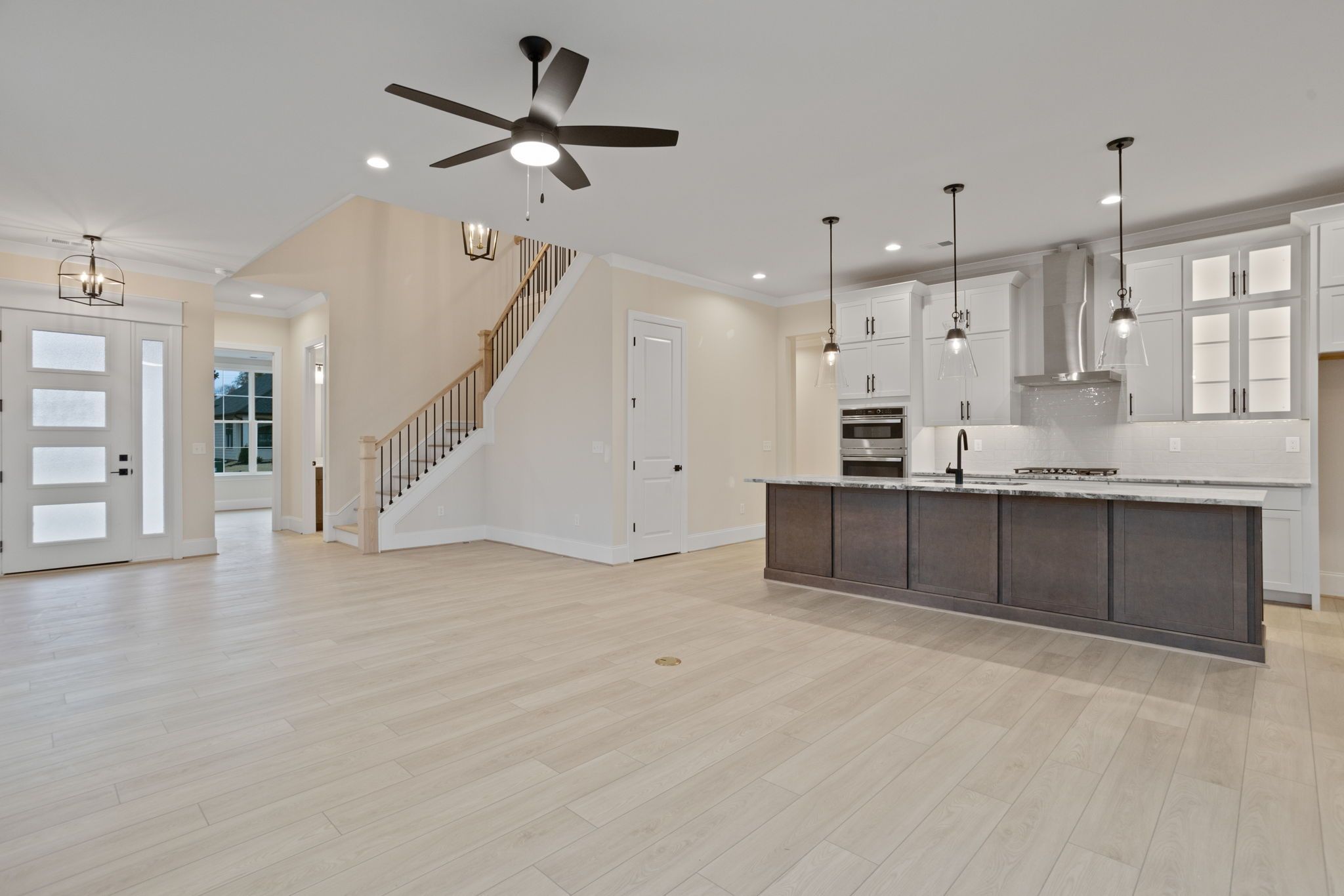 Polar - Great Room 3