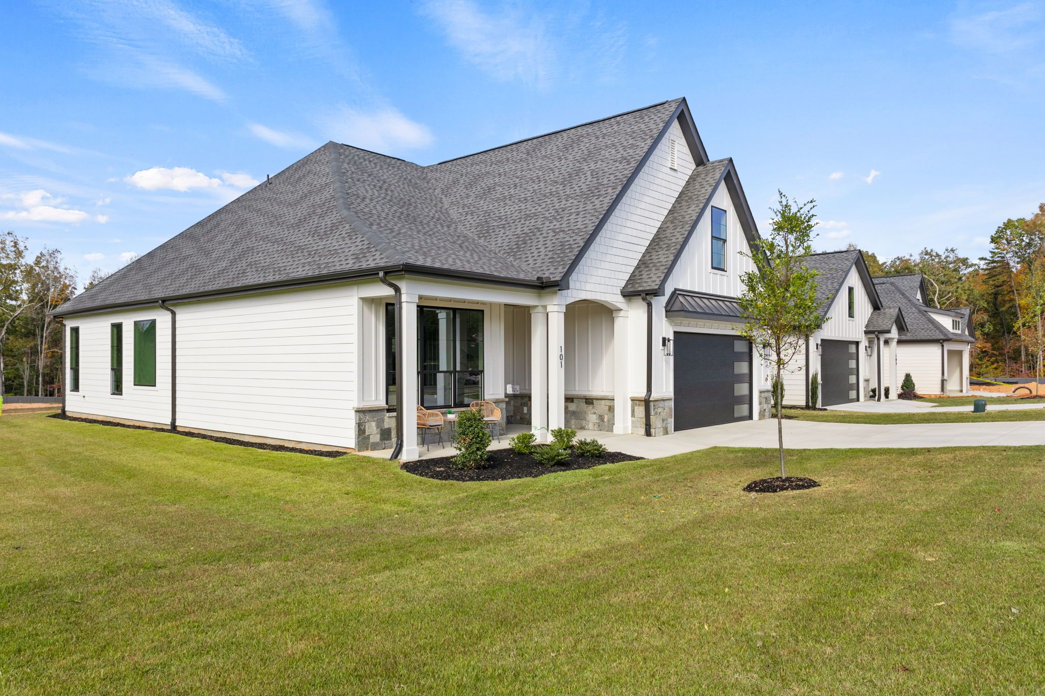 Aurora C - Front Exterior 2