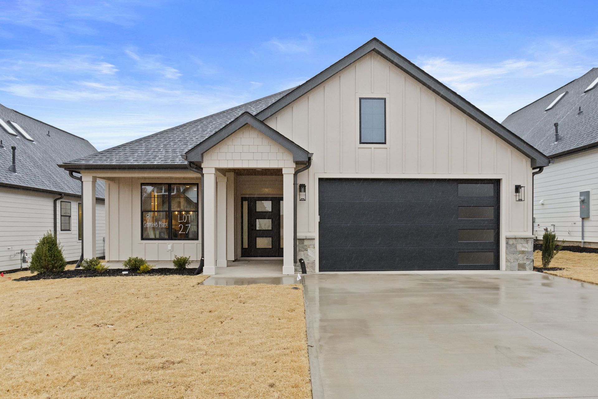 Craftsman II - Front Exterior